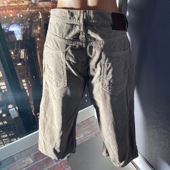 ALLSAINTS - long shorts: tan corduroy w pockets, belt hoops, button close - 32 - Picture 14 of 16